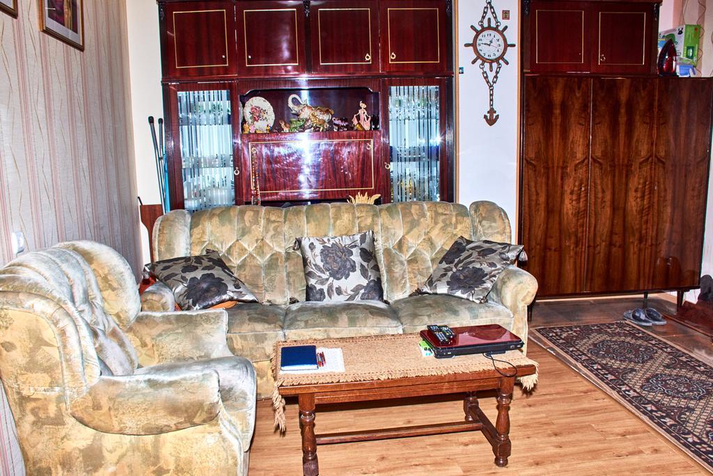 California Guest House Γκόρι Εξωτερικό φωτογραφία